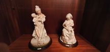 2 Estatuetas Mãe Rica e Mãe Pobre