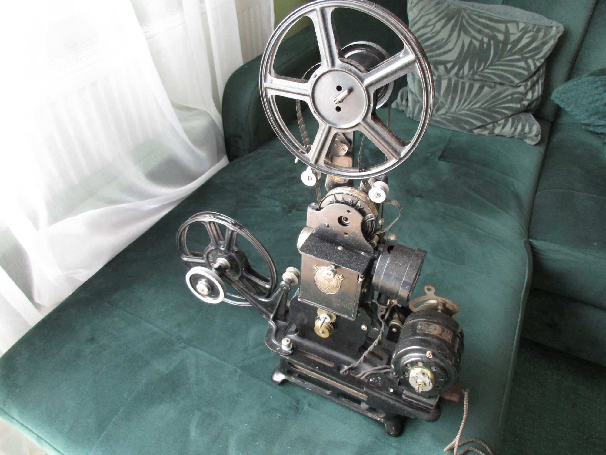 stary projektor baby pathe