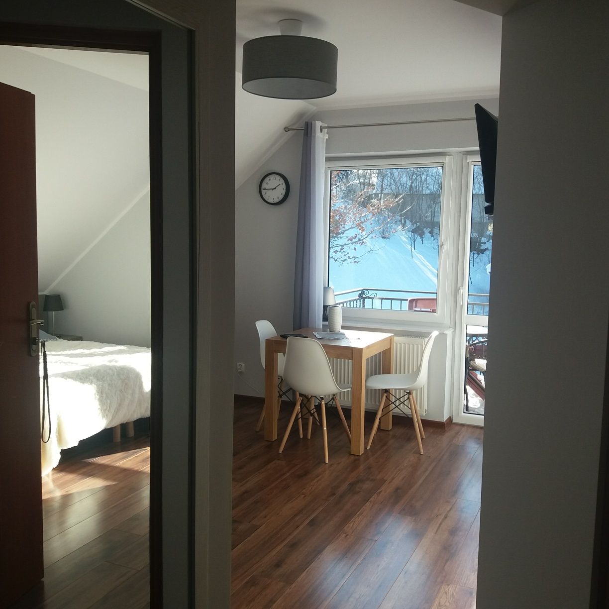 Apartament 4 osobowy w Chmielnie nad samym jeziorem