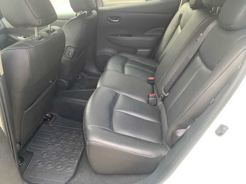 Аренда Прокат электромобиля Ниссан Лиф 30 кВТ кожа 2016 год макс КОМПЛ