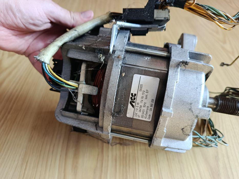 Мотор стиральной машины