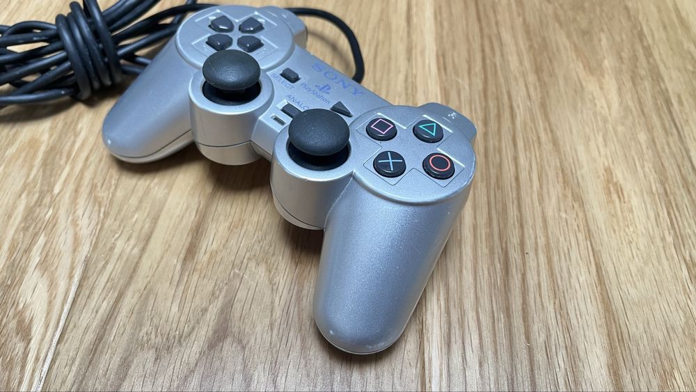 DualShock 2 Srebrny oryginalny pad PS2
