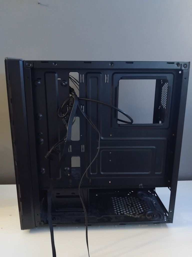 Obudowa Raidmax Neon ARGB G21FWB – nowoczesny design i podświetlenie