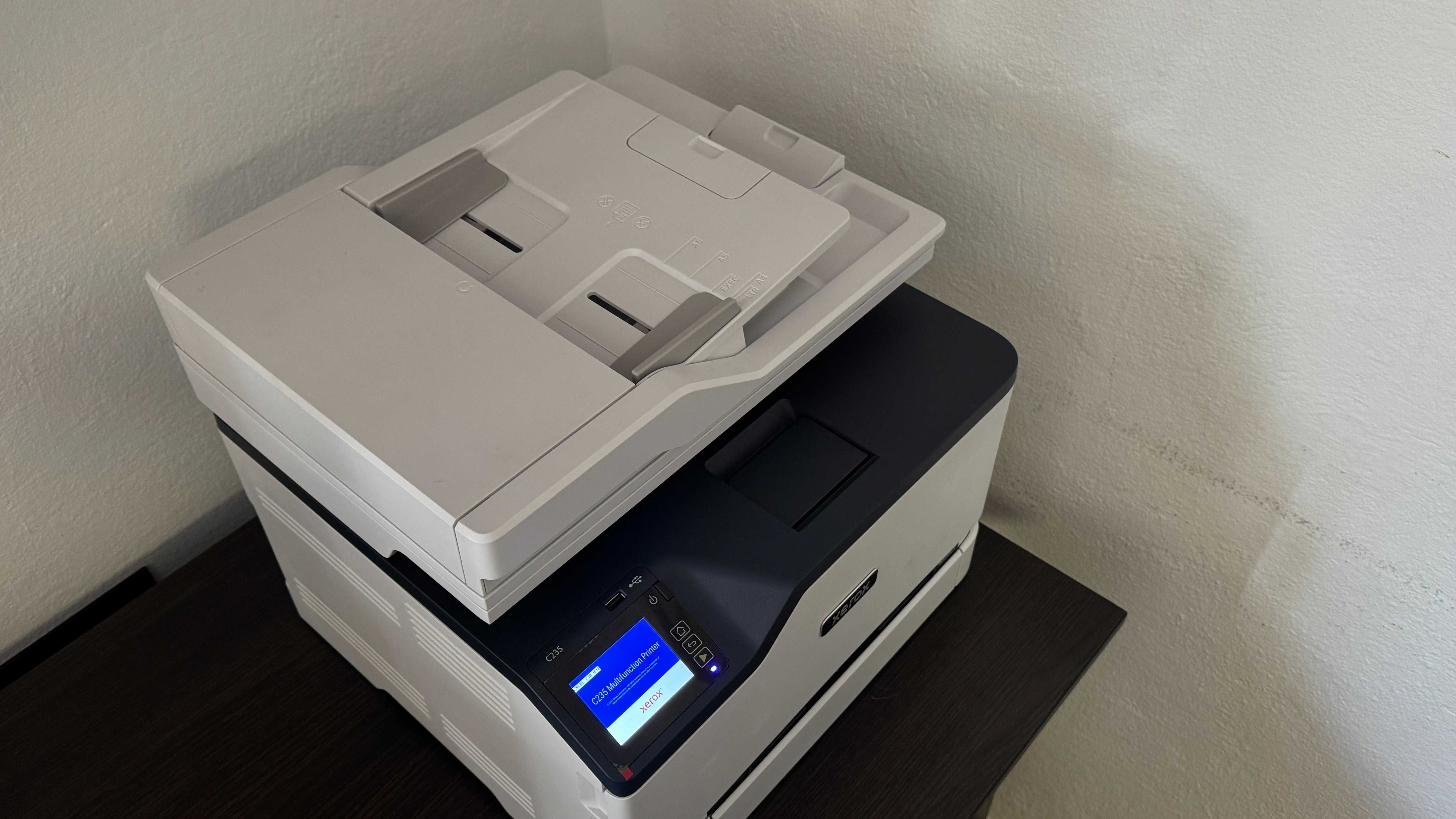 Кольоровий лазерний принтер XEROX C235. (принтер+ксерокс+сканер)