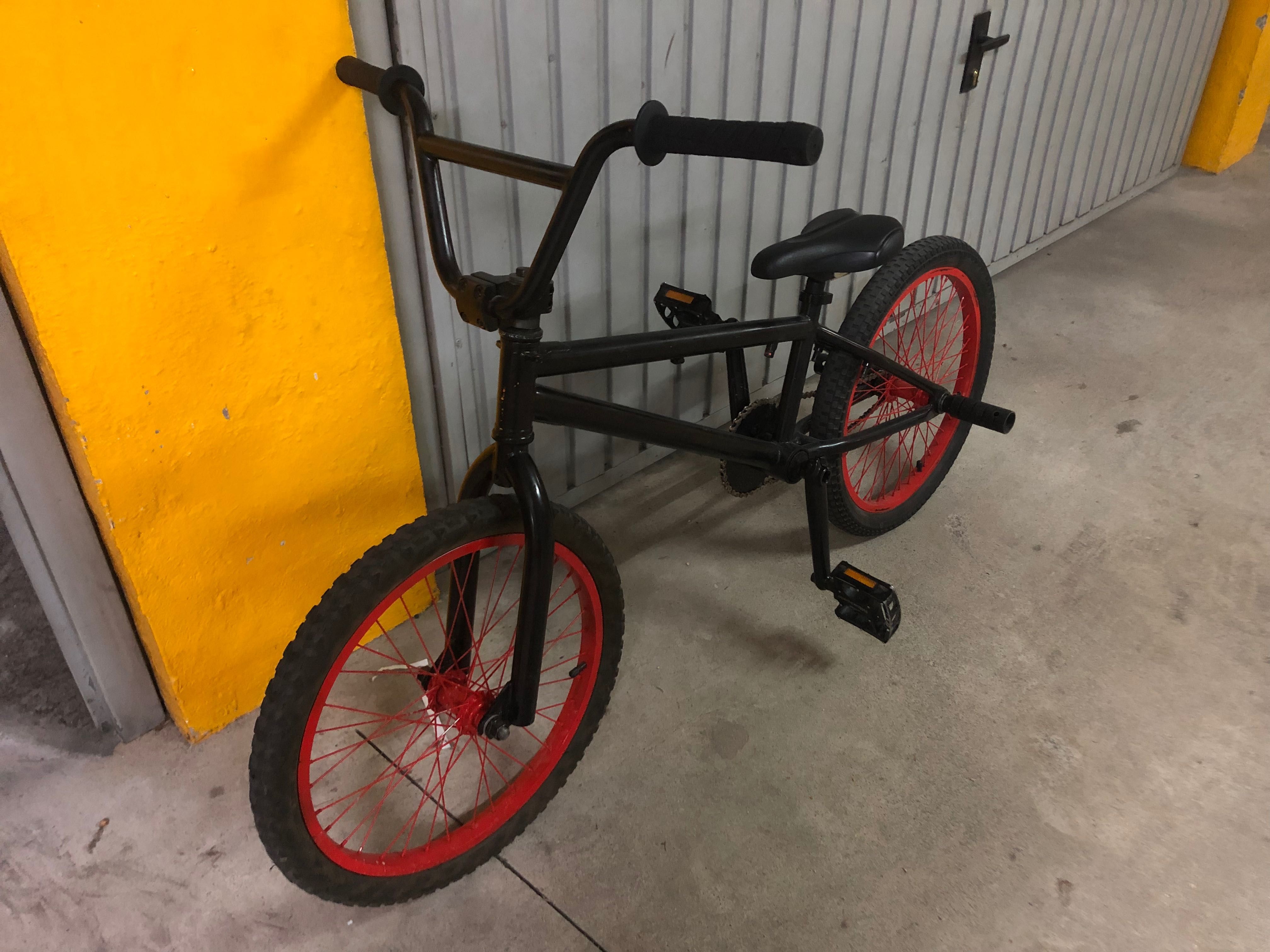 Bicicleta BMX usada