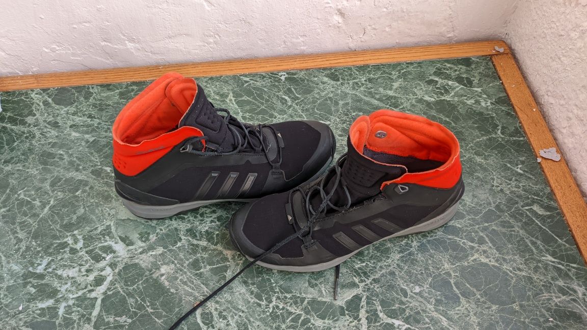 Зимові кросівки (черевики) Adidas CW Fastshell Mid 42.5 (27 см)