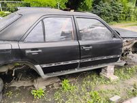 drzwi mercedes w124 prawe przód  i tył oraz inne części