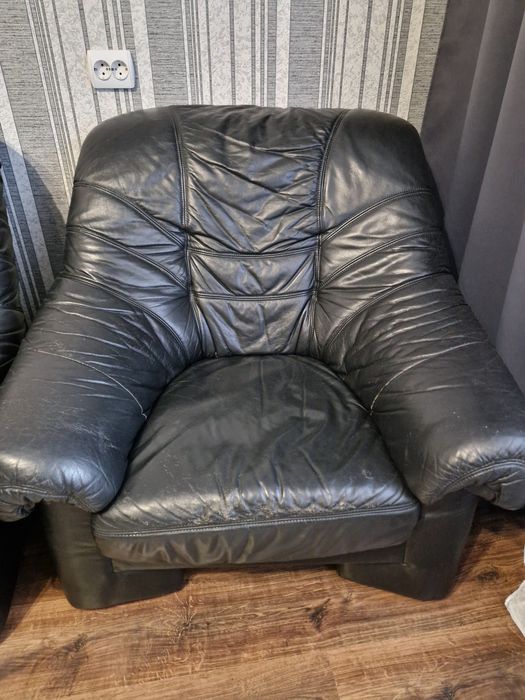 Продам шкіряний диван, комплект 3 шт