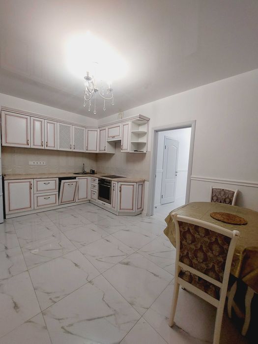 Сдам 2 комн.квартиру (разд.) по ул.Кондратюка 7, ЖК Министерский, Киев