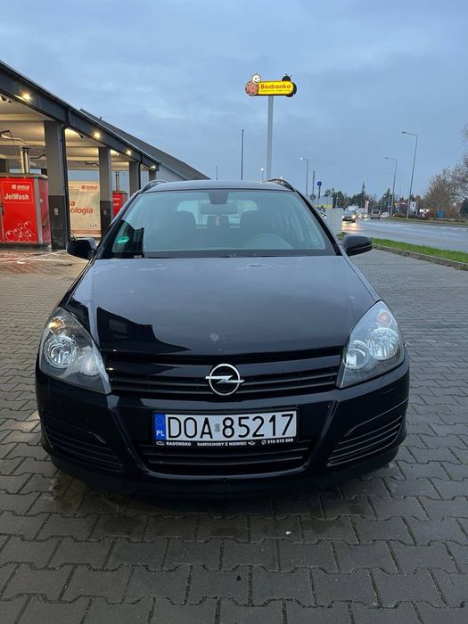 Opel Astra H 2004 Kombi 1.8 Benzyna–Gaz