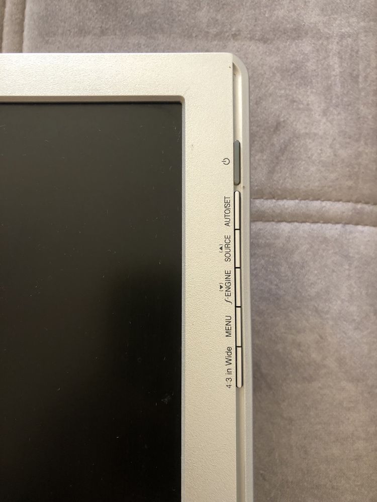 Монітор 22" LG Electronics W2242T-SF під ремонт
