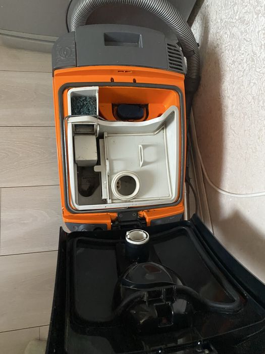 Продаю надійний миючий пилосос ThomasTiger. Безкоштовна олх доставка