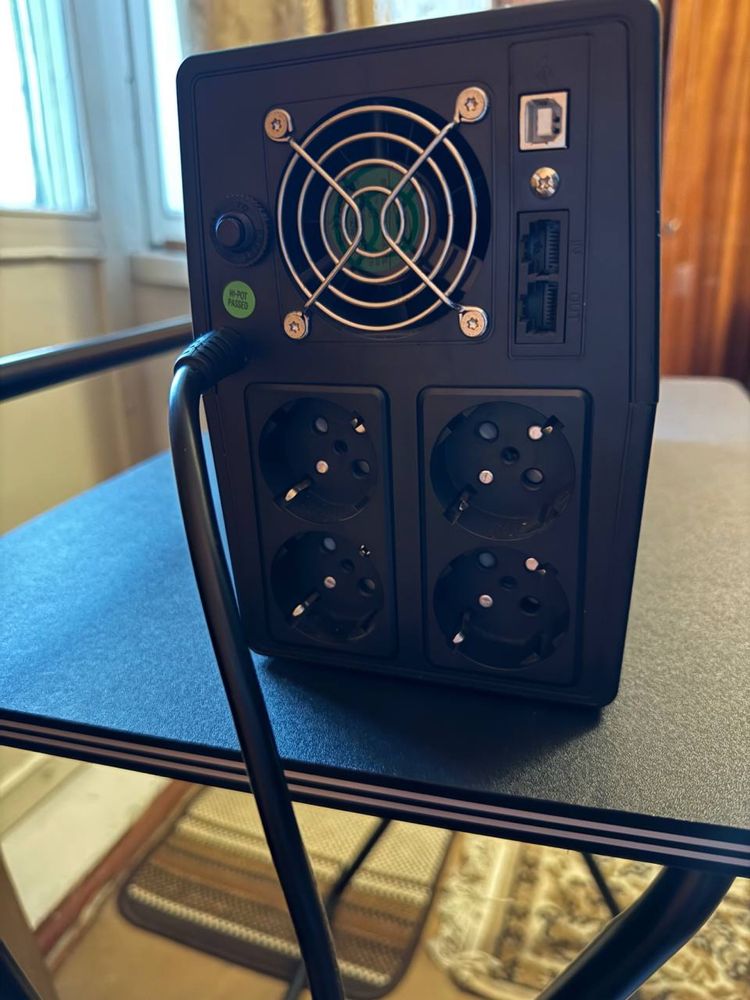 UPS ДБЖ Mustek PM 2000 VA / 1200W