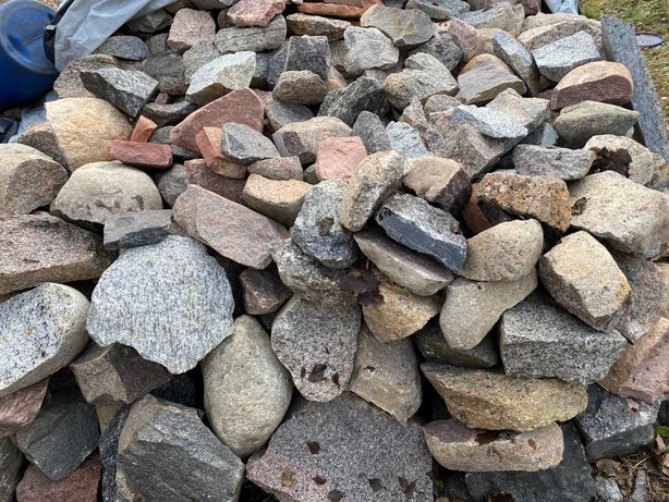 Kamień bity ze żwirowni oraz ukladanie kamienia