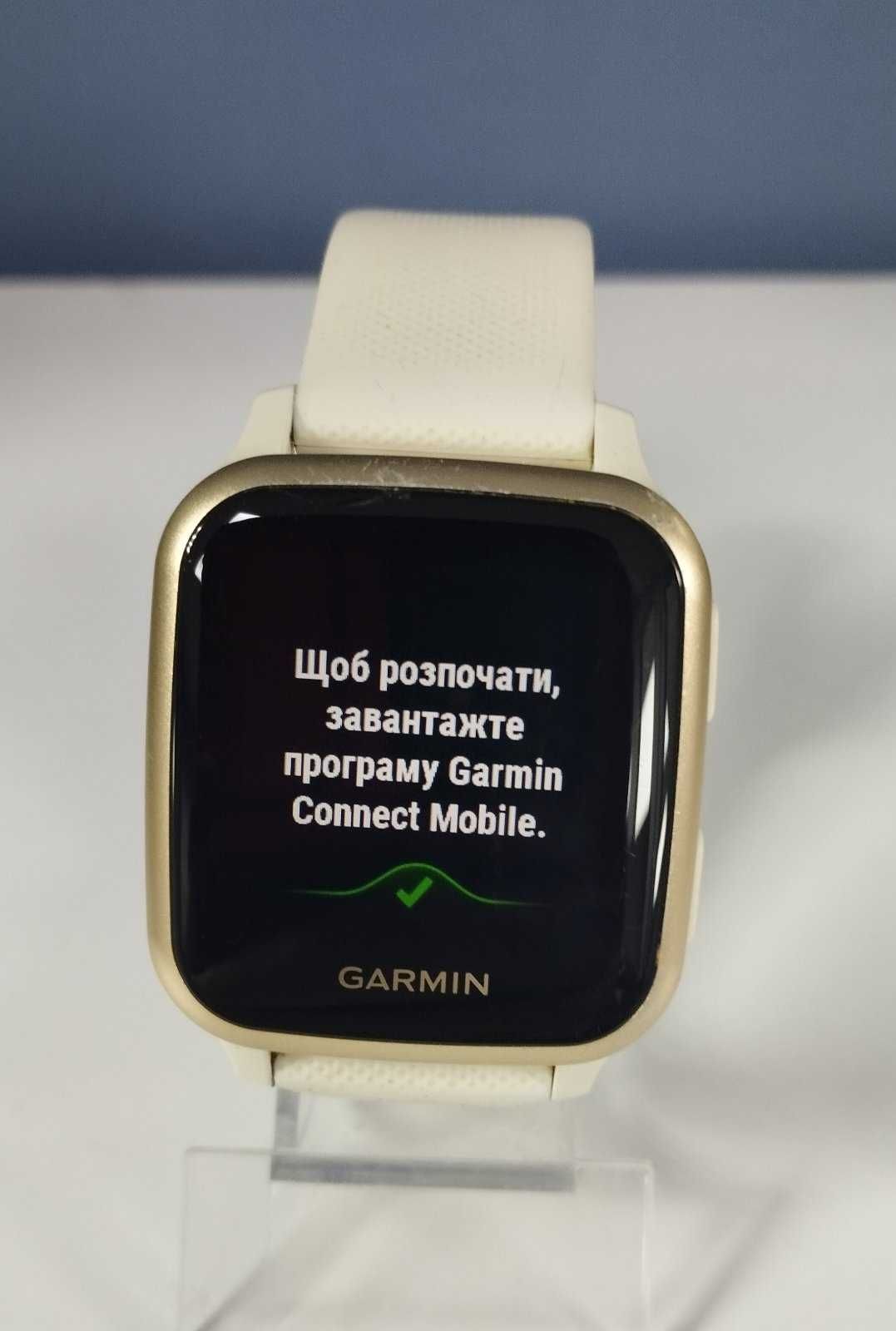 Смарт-годинник Garmin Venu Sq