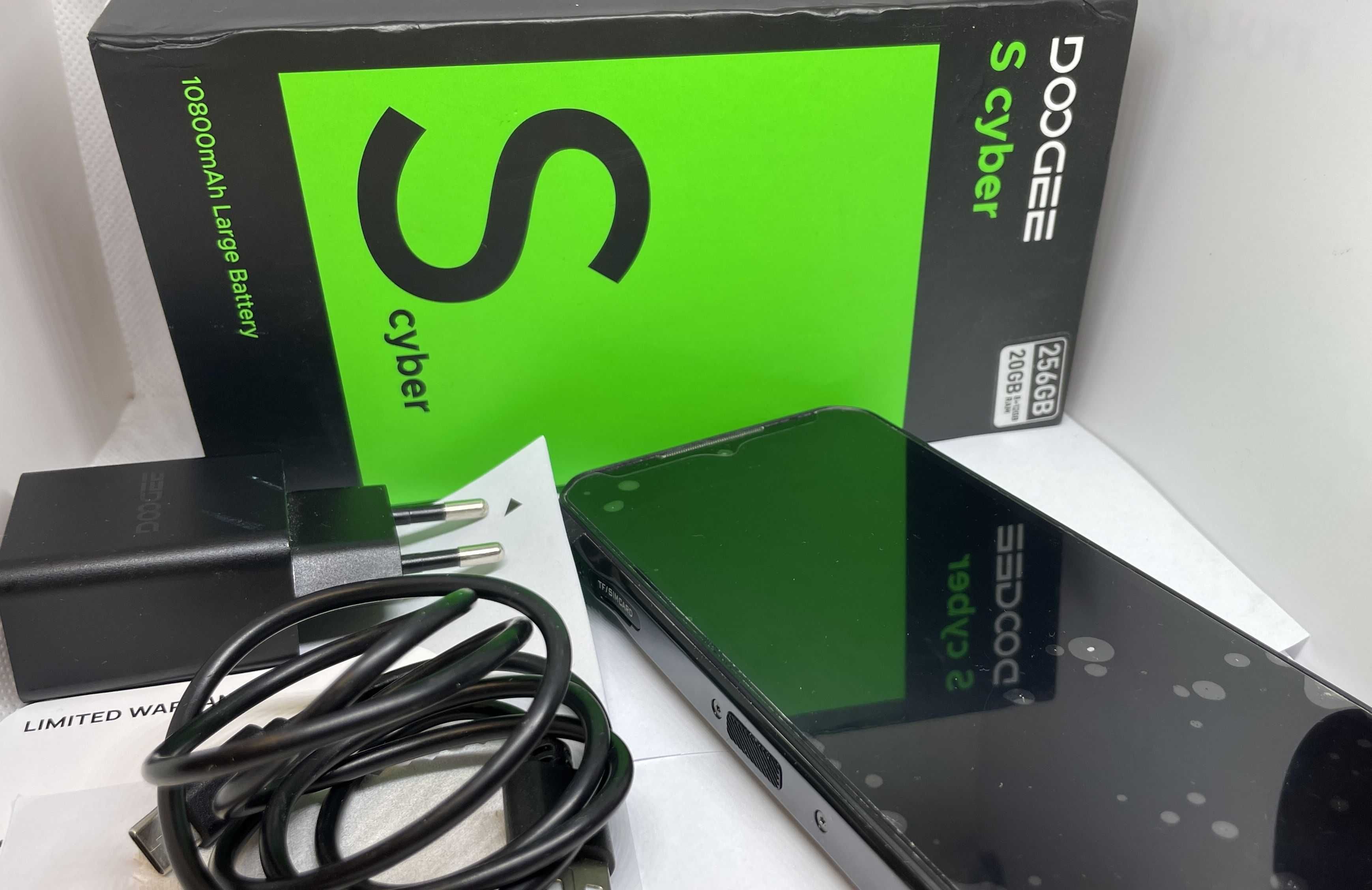Pancerny telefon Doogee S cyber z baterią 10800mAh 8/256GB