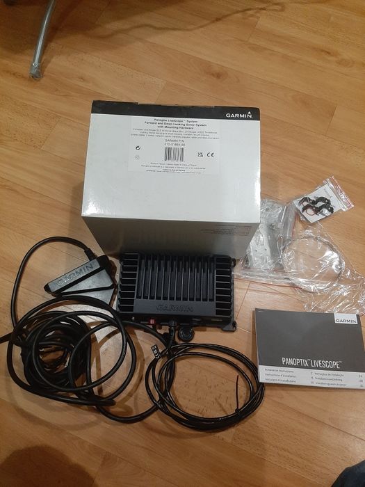 Система Panoptix LiveScope с LiveScope GLS10 Sonar  и Panoptix 32