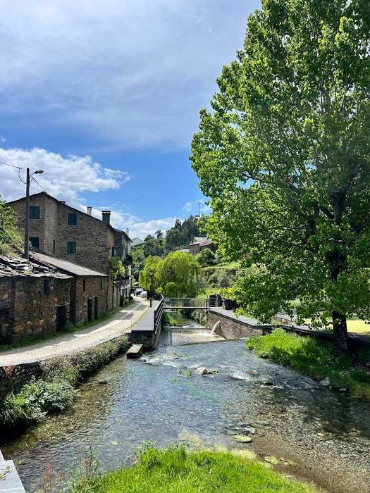 Moradia T6 Vila de Xisto 3 amplas varandas