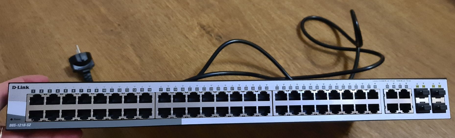 Коммутатор D-Link DGS-1210-52