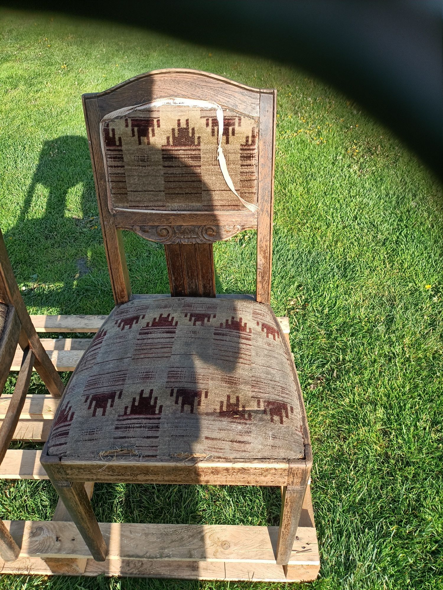 Krzesła w stylu retro