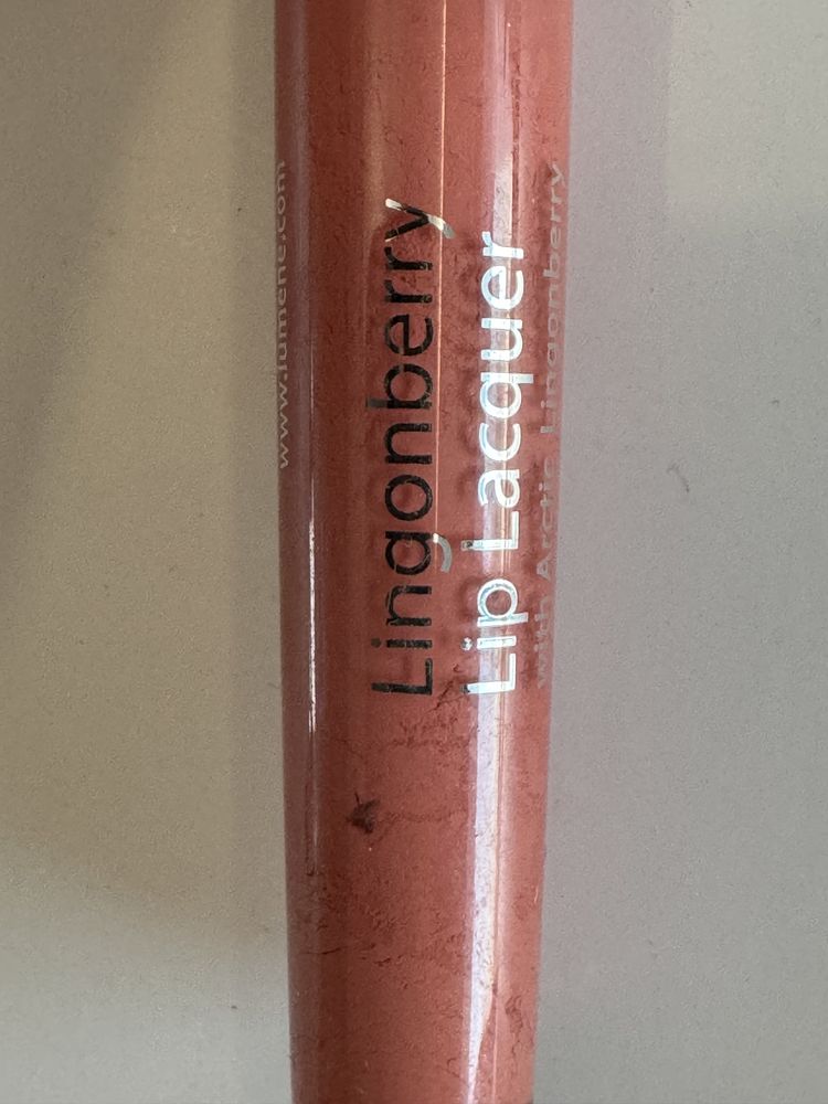 Lumene Lingonberry Lip Lacquer długotrwały błyszczyk  do ust 5ml