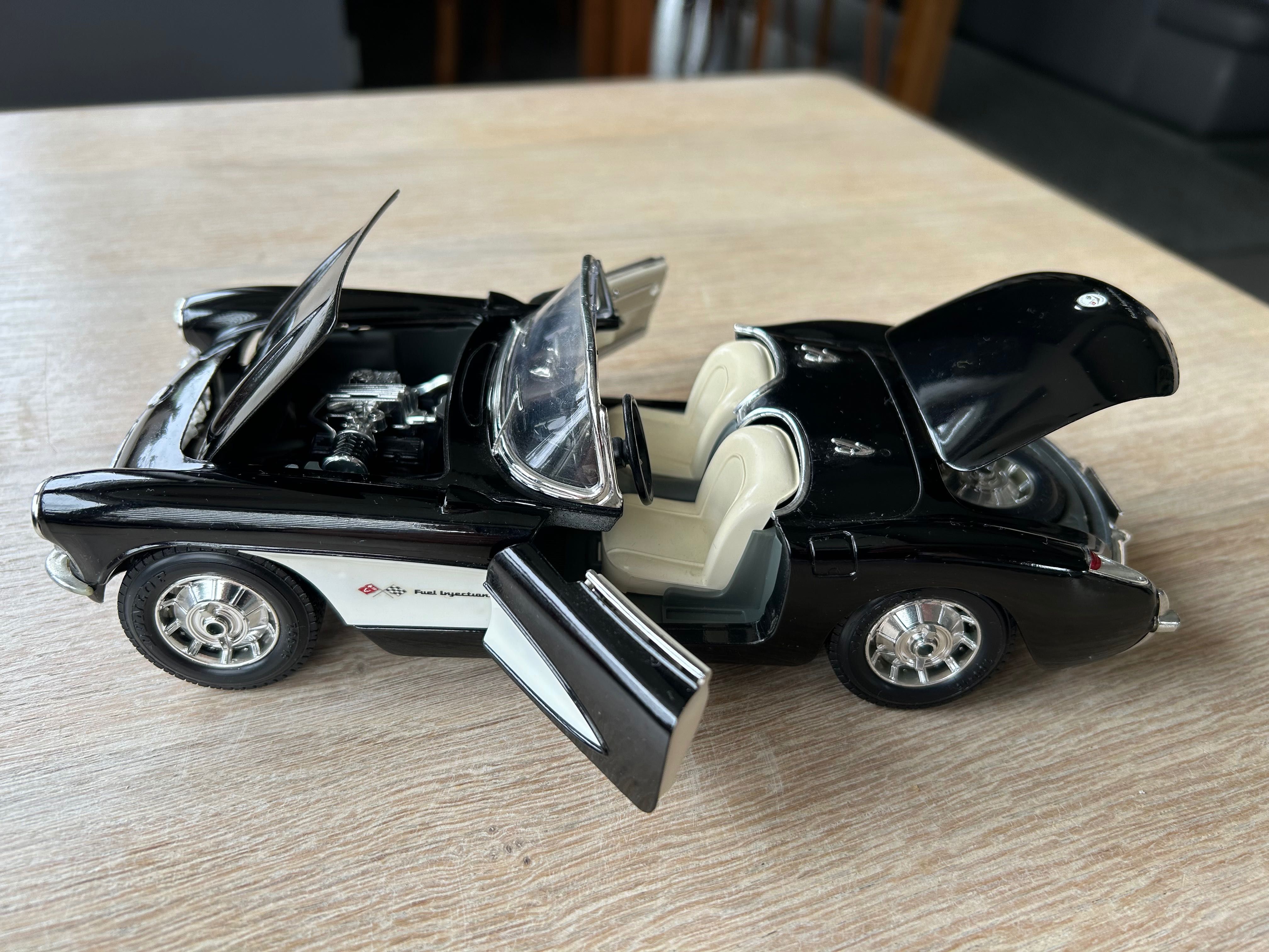 Model Chevrolet corvette 1:18