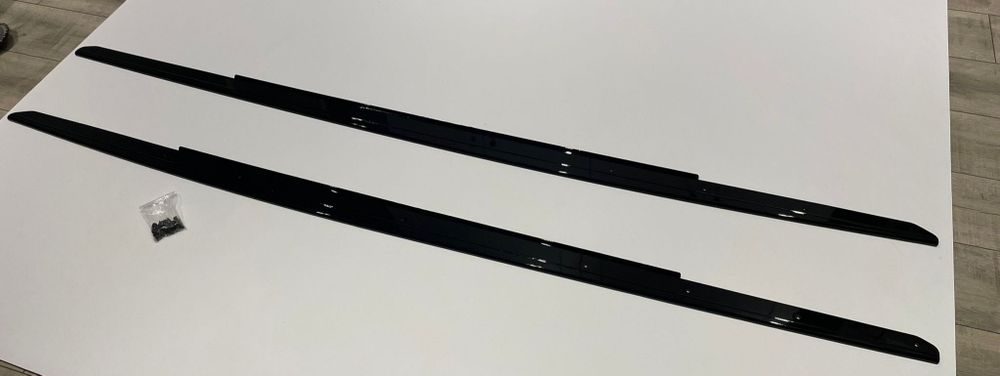 Dokładki progów BMW F32 F33 F36 boczne dokładki M performance czarny p