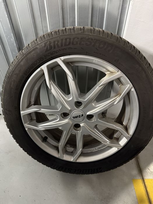Komplet kół zimowych do Kia Stonic (opony i felgi) 205/55R17