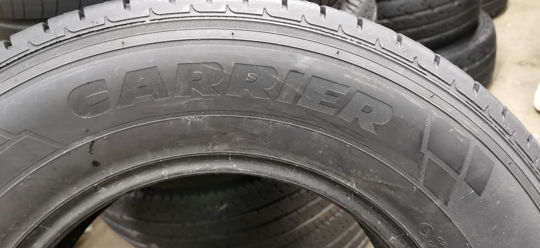 1 szt opona pojedynka letnia Pirelli Carrier 225/70 R15 C 112/110R