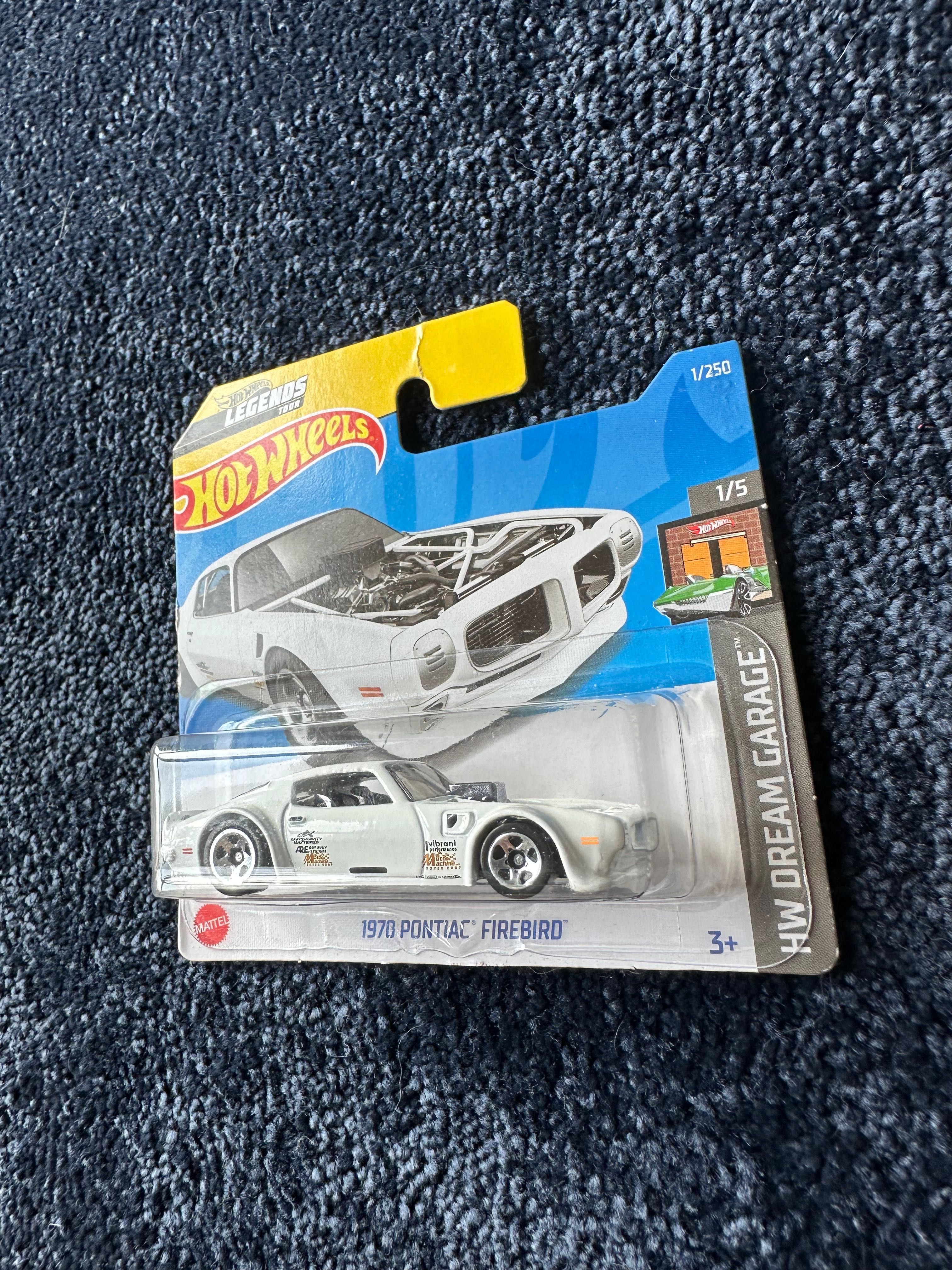 hot wheels legends tour 1970 Pontiac firebird biały