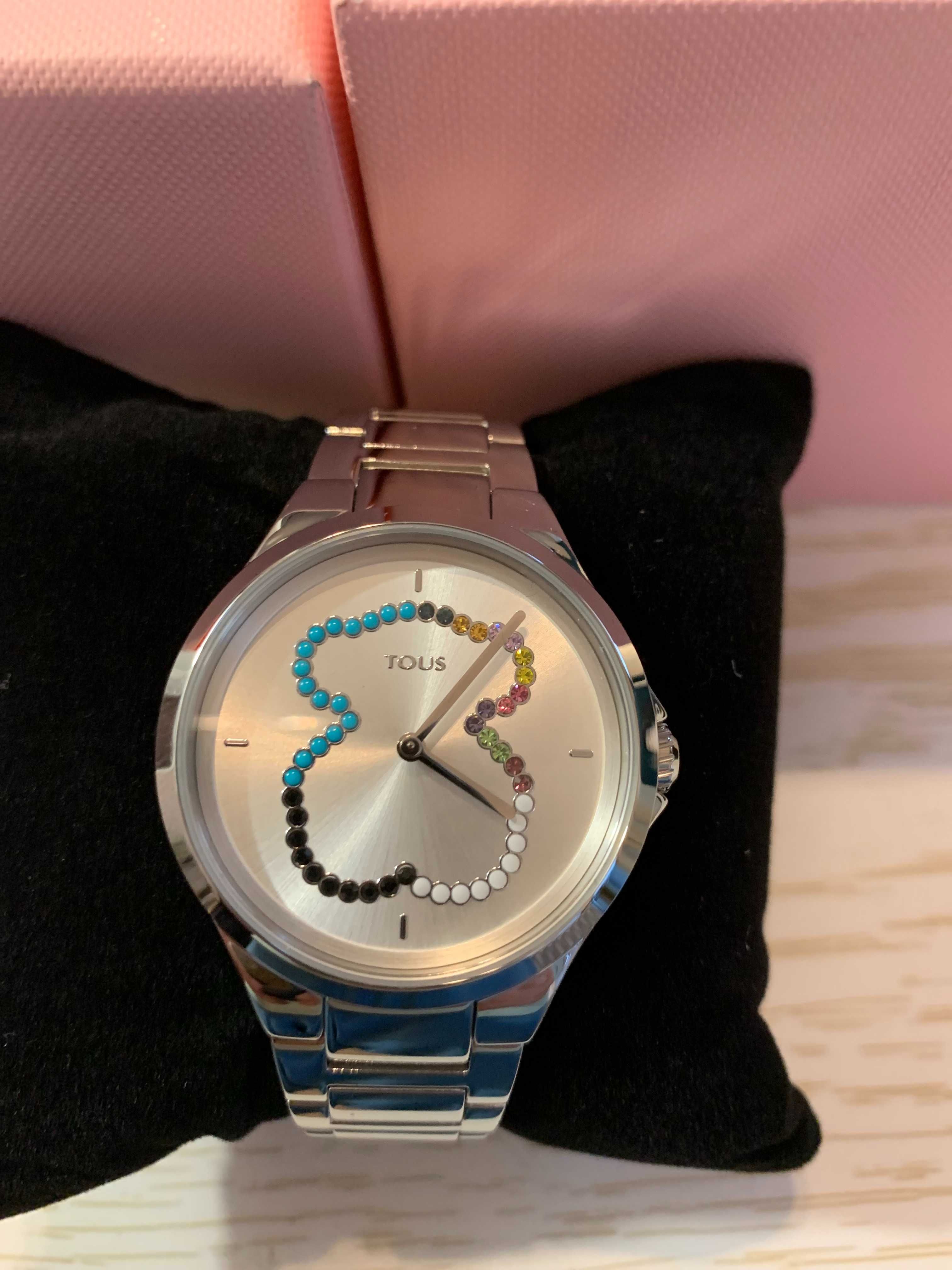 Zegarek Tous - damski srebny z kolorowymi cyrkoniami