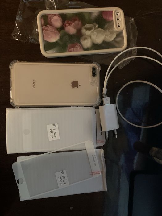 iPhone 8 plus 64gb