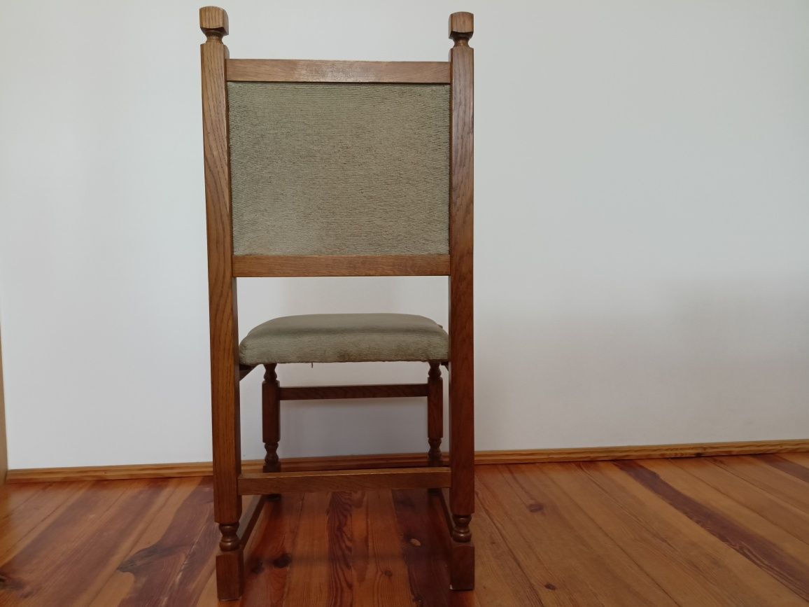6 Drewnianych dębowych krzeseł, tapicerowane  klasyczne, proste