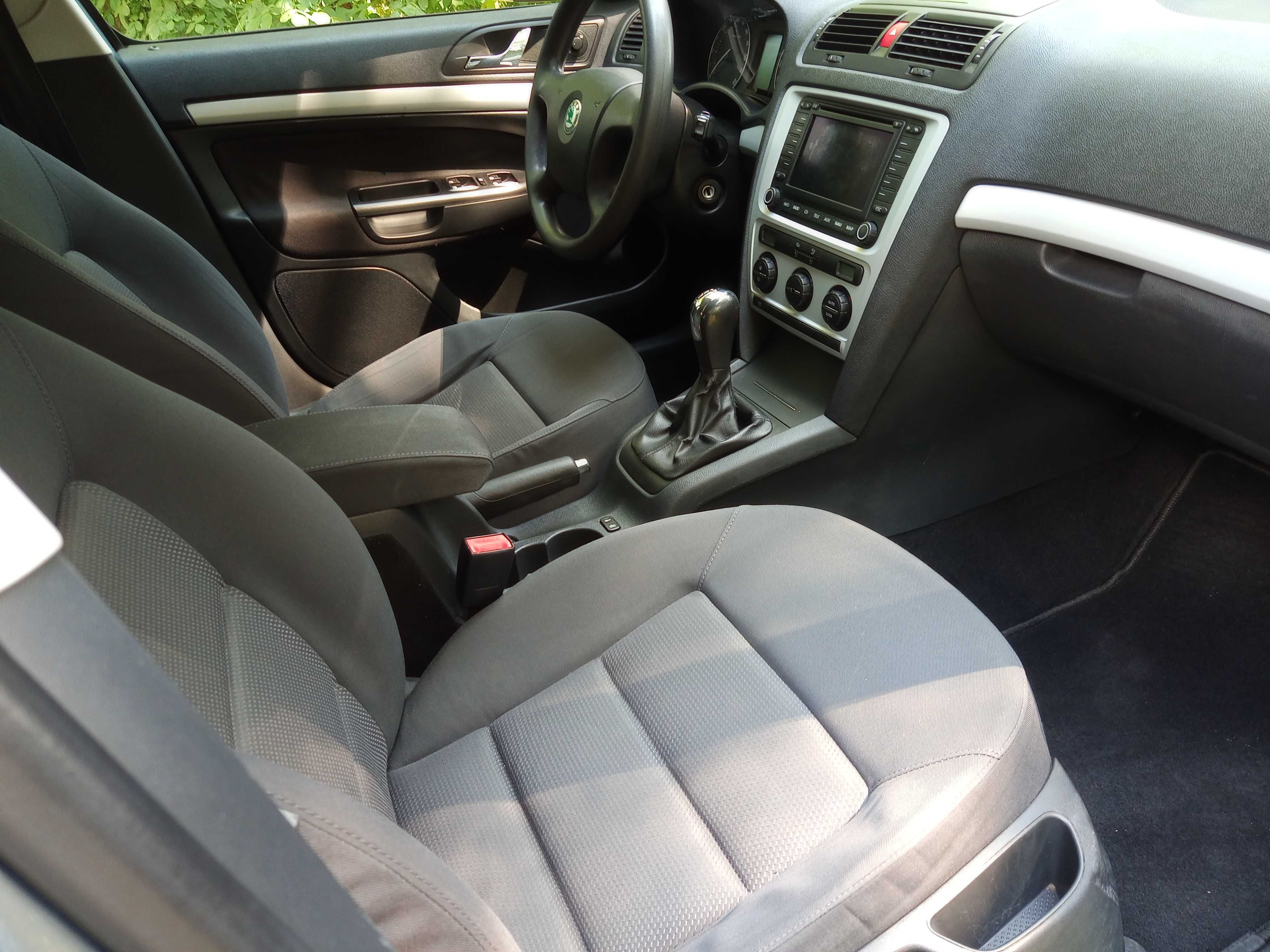 Skoda Octavia II 1Z3 HB Liftback Ambiente