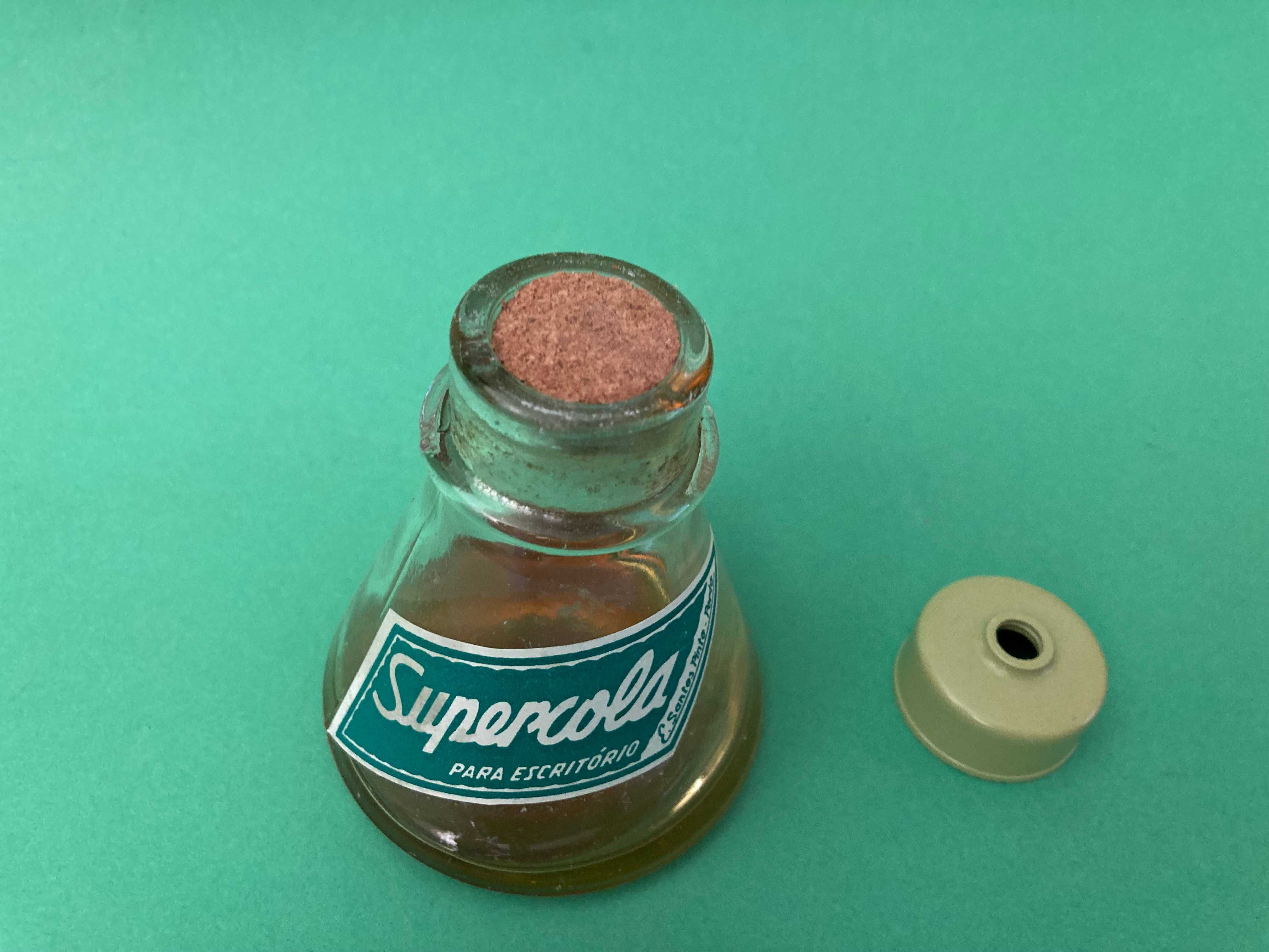 Frasco em vidro de Cola Supercola Anos 60/70 tamanho grande