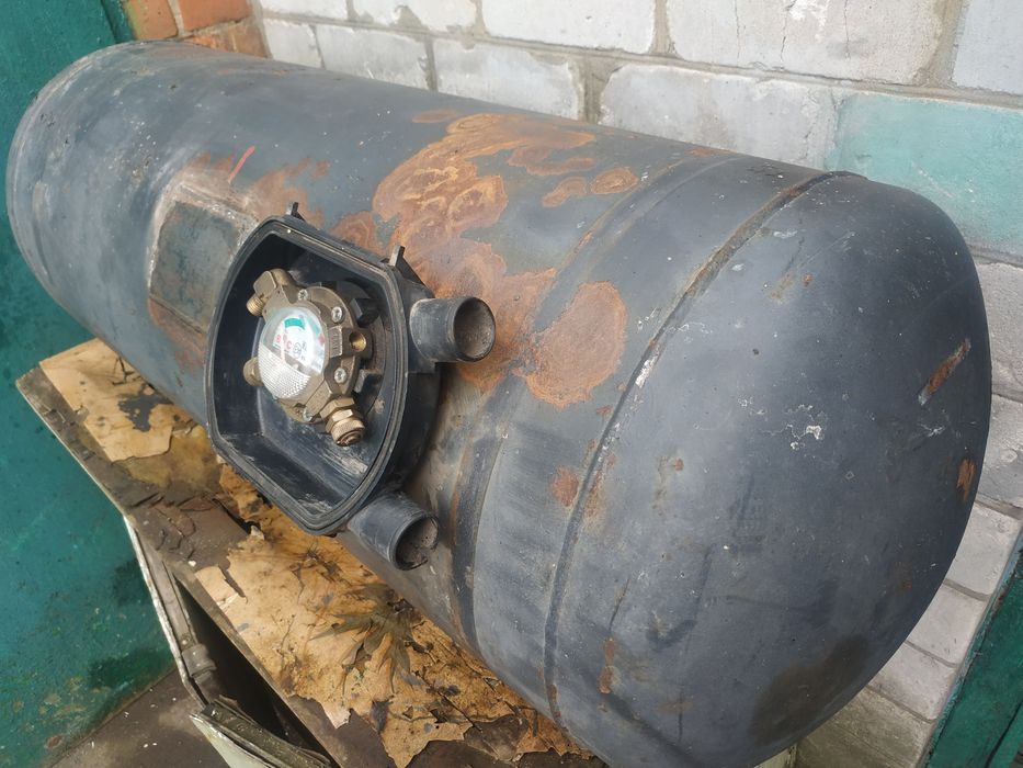Продам баллон ГБО на 100л