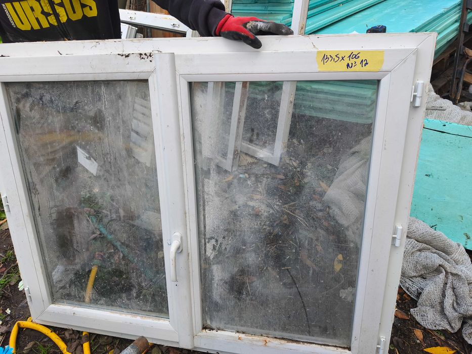 Janelas e portas  ótima oportunidade,são de PVC vidros duplos