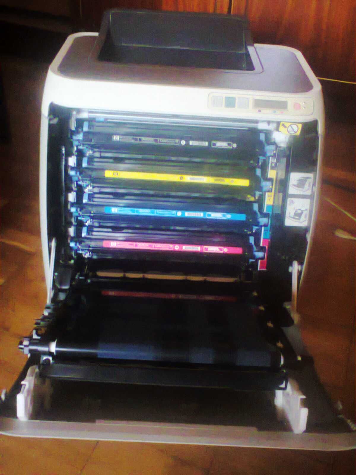 Кольоровий принтер HP2605