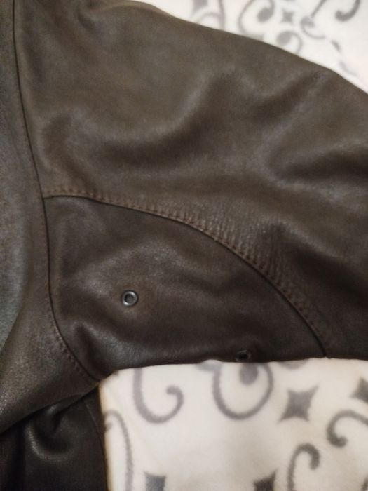 Blusão em pele genuína