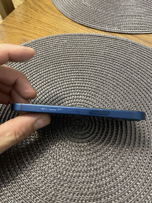 Iphone 12 mini в хорошому стані