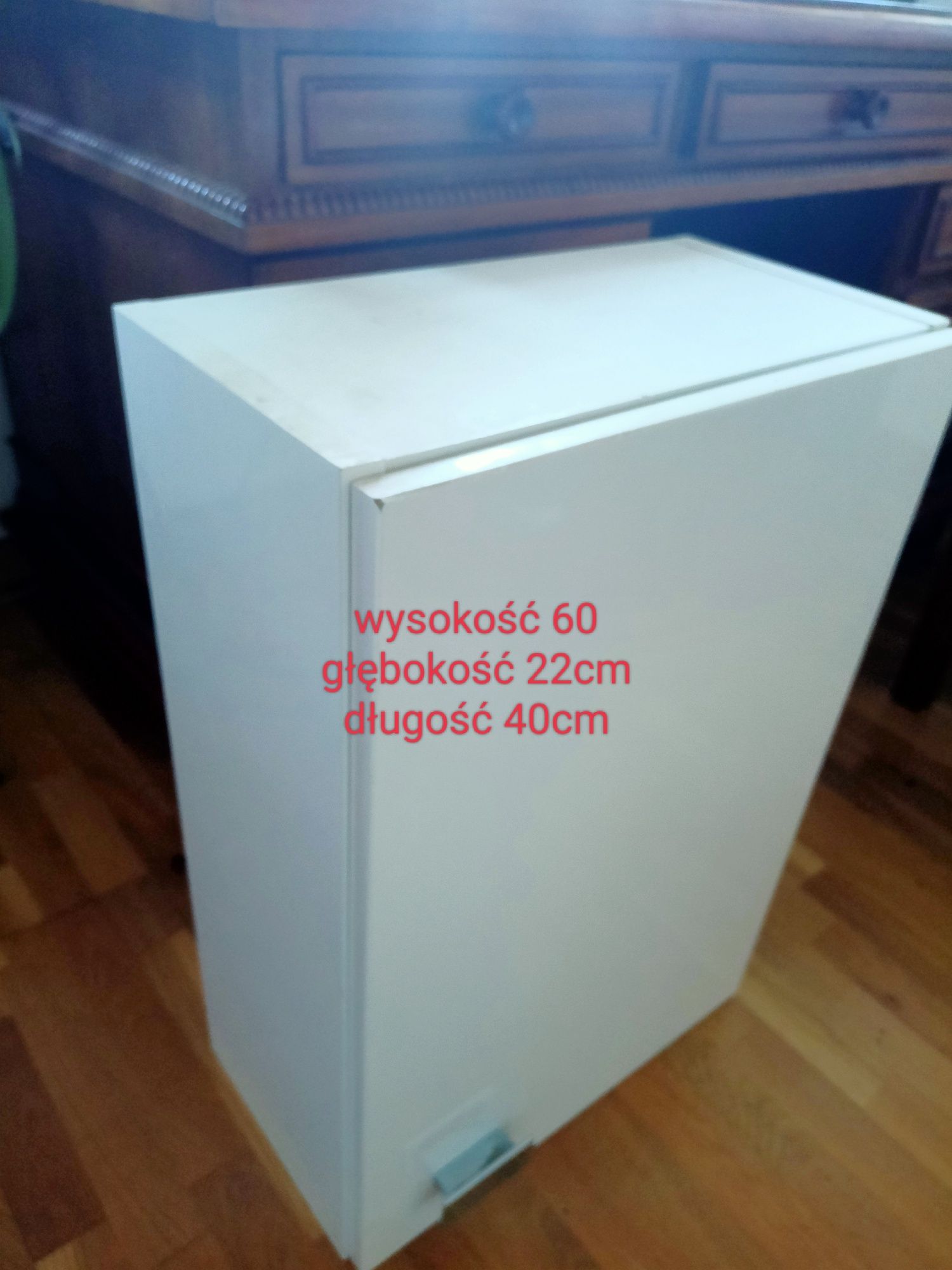 Szafka łazienkowa wisząca