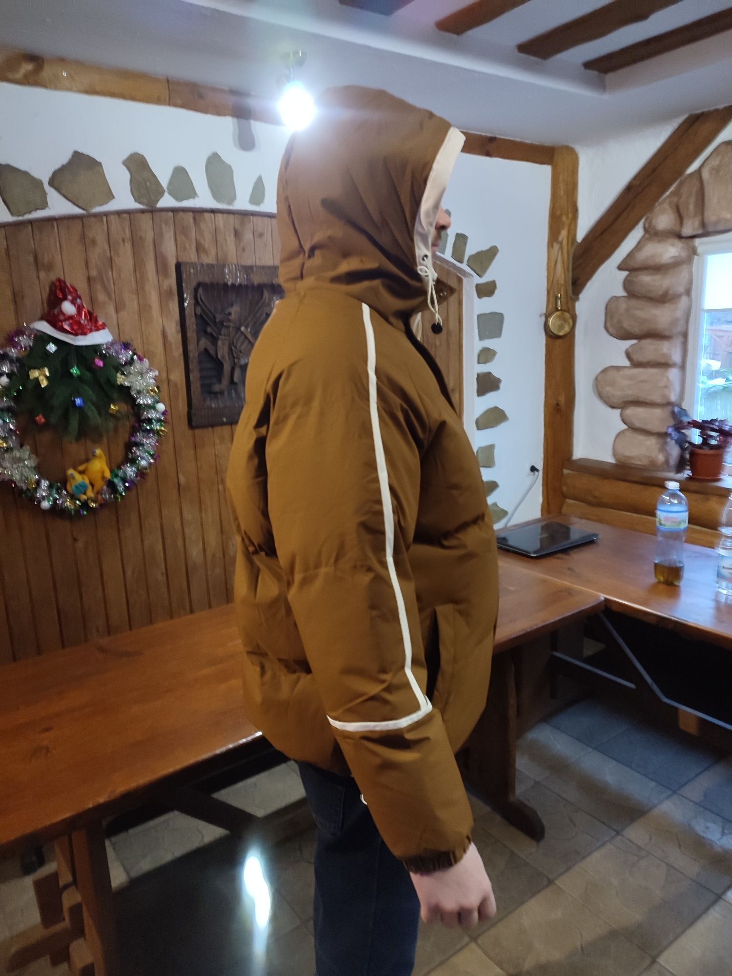 Продам демисезонную куртку