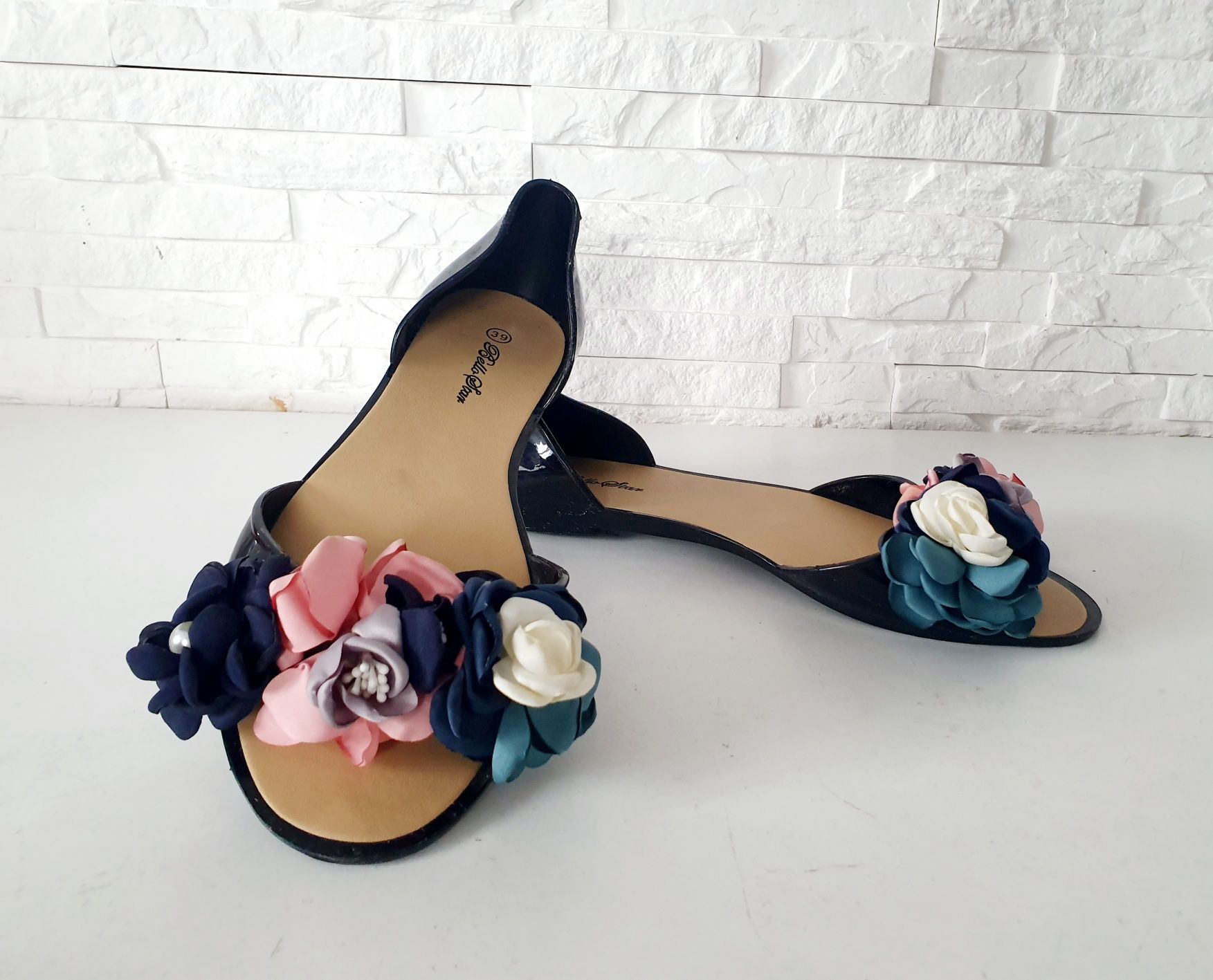 Buty meliski balerinki z kwiatkami