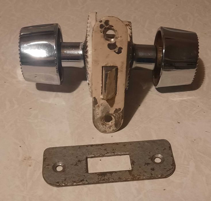 замок для межкомнатных дверей 2 шт