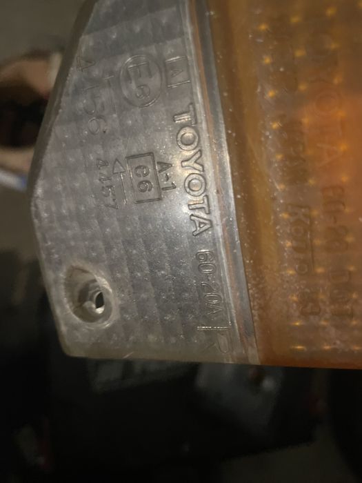 FAROLIM de pisca bj73 land cruiser DIREITO (OEM original)