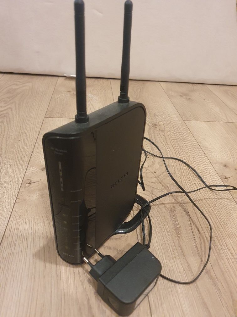 Belkin N+ Wireless Router Model: F5D8235-4 v2