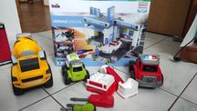 Service station Bosch zabawka warsztat myjnia samochodowy autka do skr