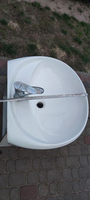 Umywalka z szafką
