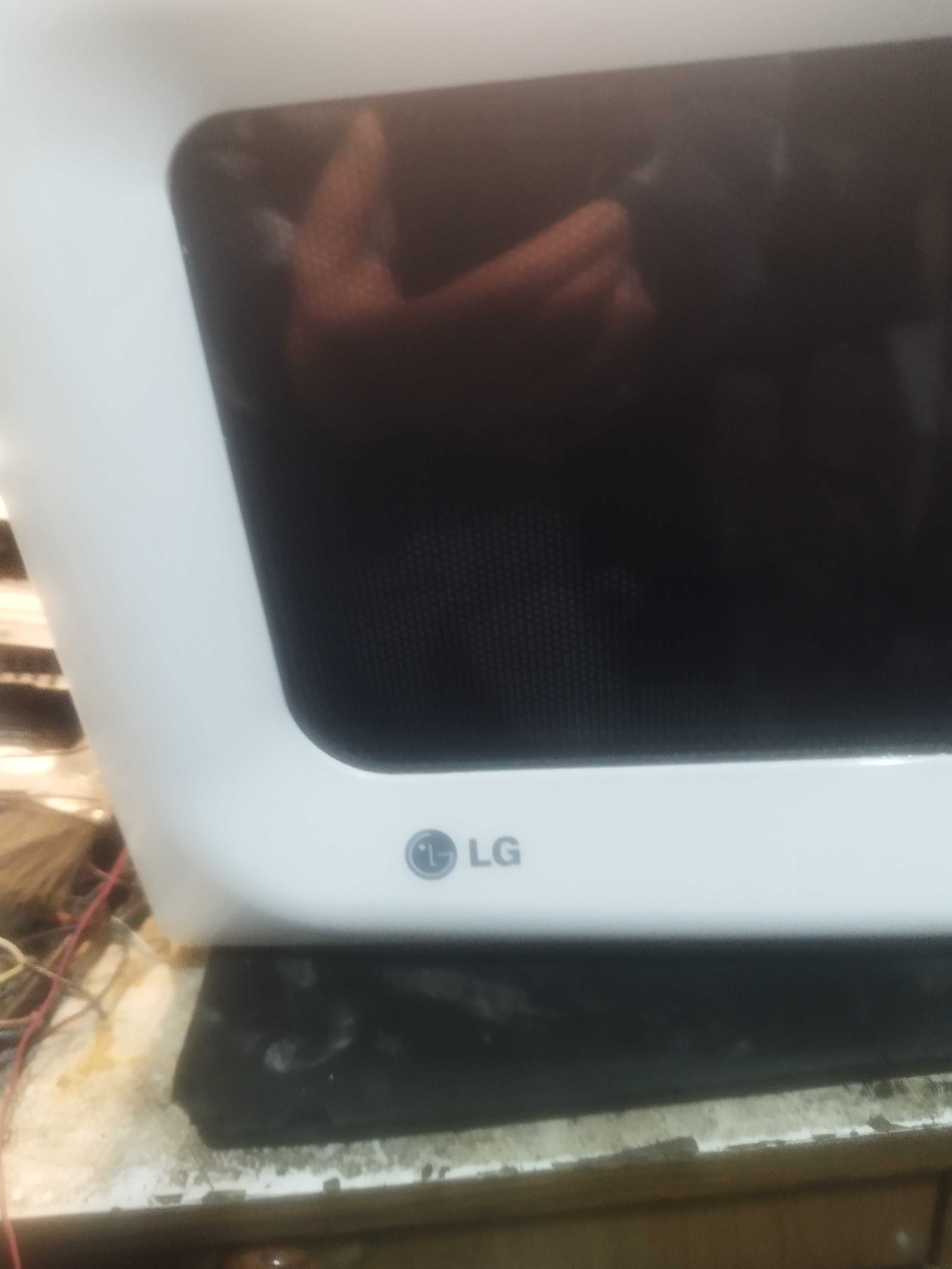 Микроволновка LG -MB-4022 G/01
