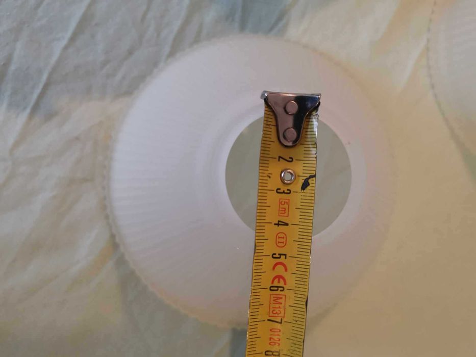 Klosz mleczno-biały